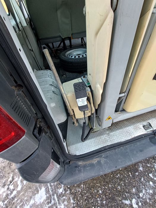 Lift hidraulic auto pers handicap