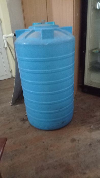 Продам бак для воды
