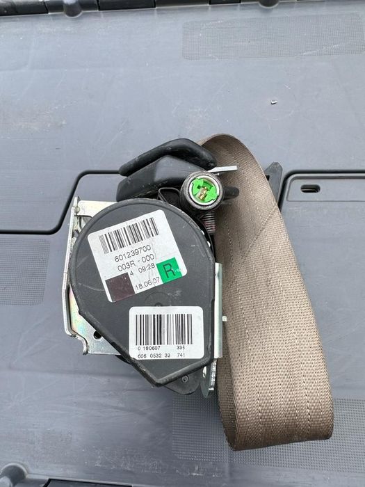 Centura spate dreapta (al treilea rand)  Volvo XC90 2002-2014 601239700