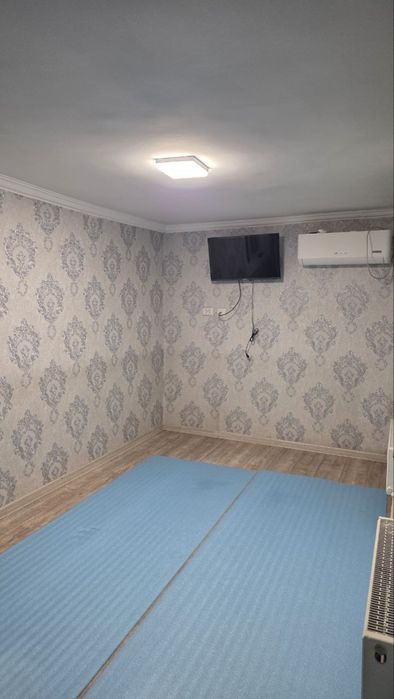 Toshken shahar bektemir 2 sotix 6 xona