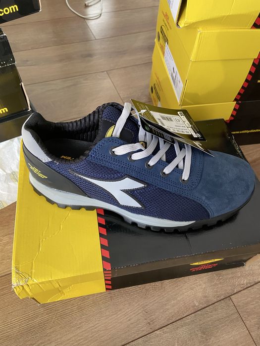 Vand bocanci diadora cu protectie