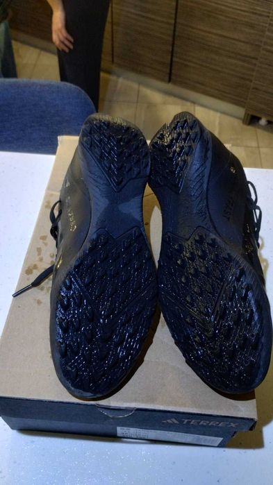 Футболни обувки стоножки Adidas X Crazyfast.