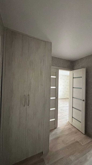 Продам улучшенную двушку в районе ЖД