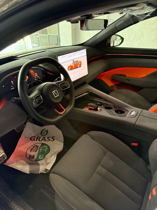 Zeekr z sport elektro