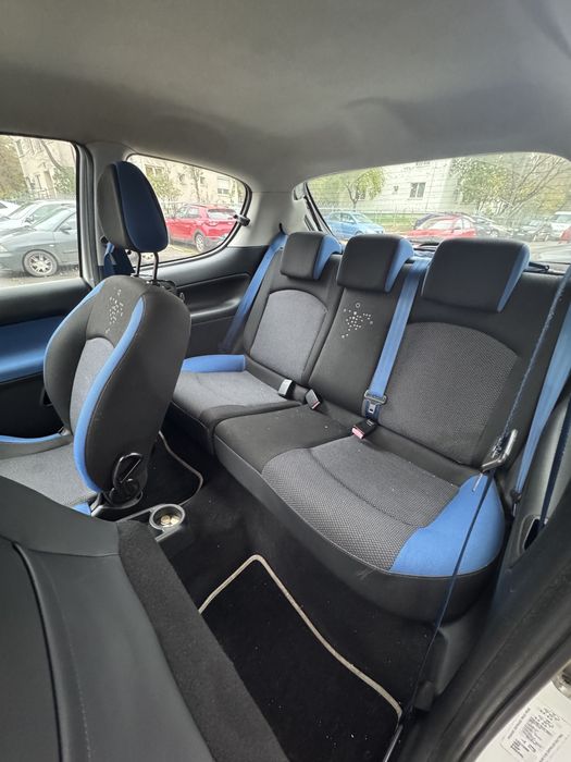 Vand Peugeot 206+
