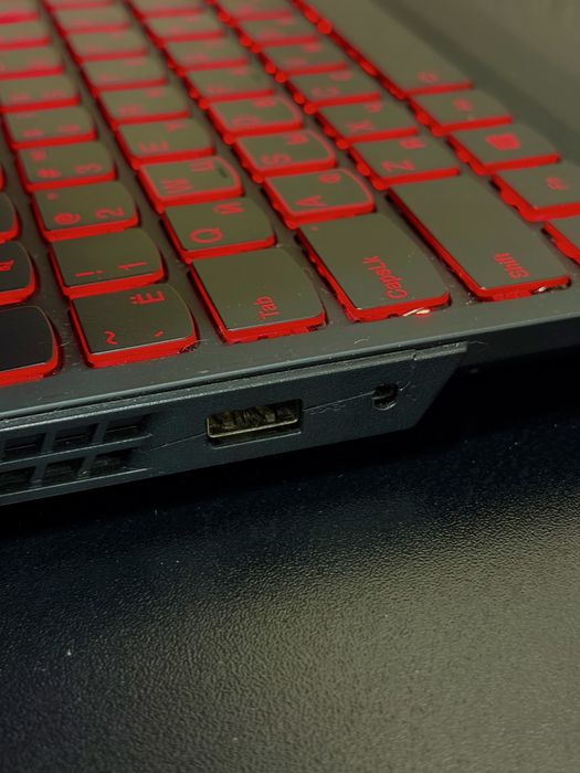 Ноутбук Lenovo Legion y7000