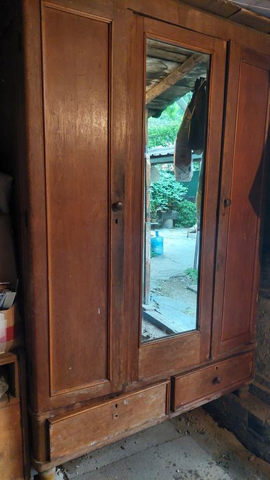 Старинная мебель