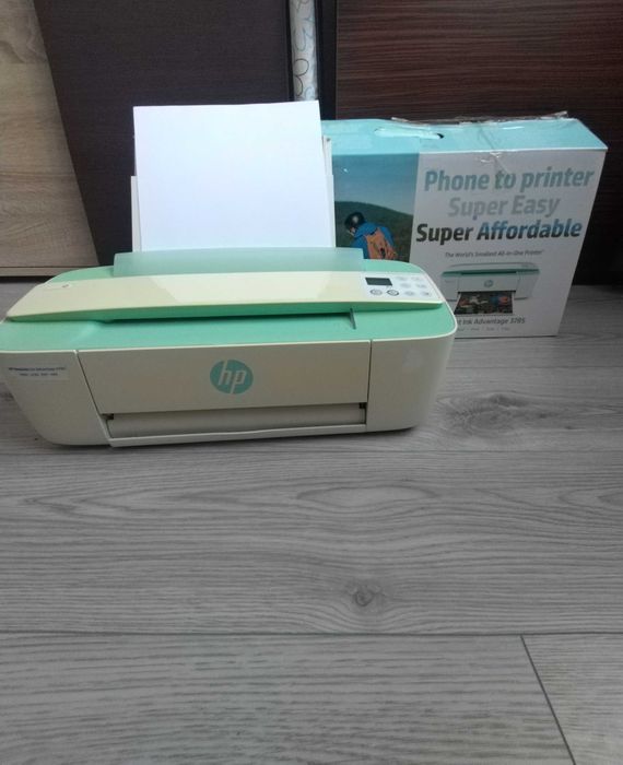 HP DeskJet 3700 multifuncțională (printare, scanare, copiere) – stare bună