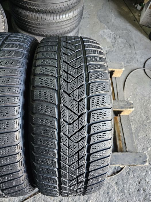 2 anvelope iarna 225 45 18 Pirelli Sottozero3 Runflat