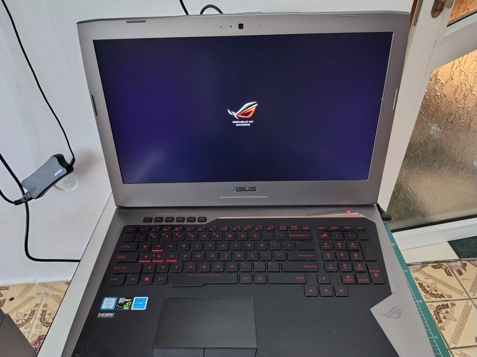 ASUS ROG G752VT | i7-6700HQ | GTX 970M | 17.3" IPS | Unic Proprietar