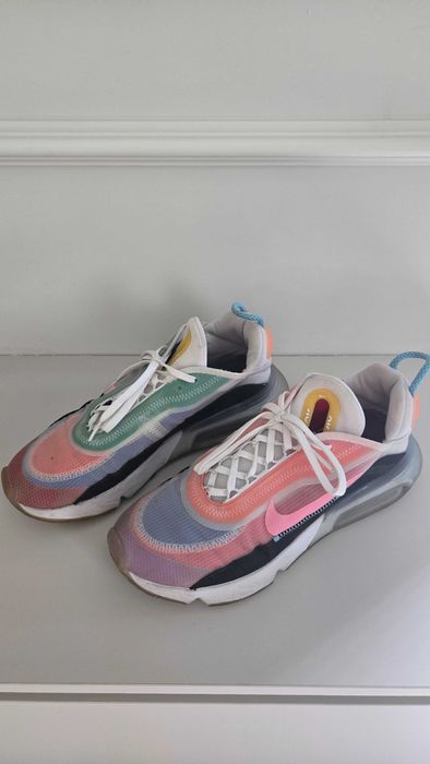 Маратонки Nike Be True Running Shoes Air Max 2090 Multicolor