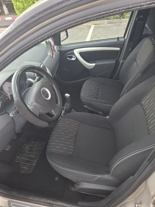 DACIA Logan 2012 — imagine 4