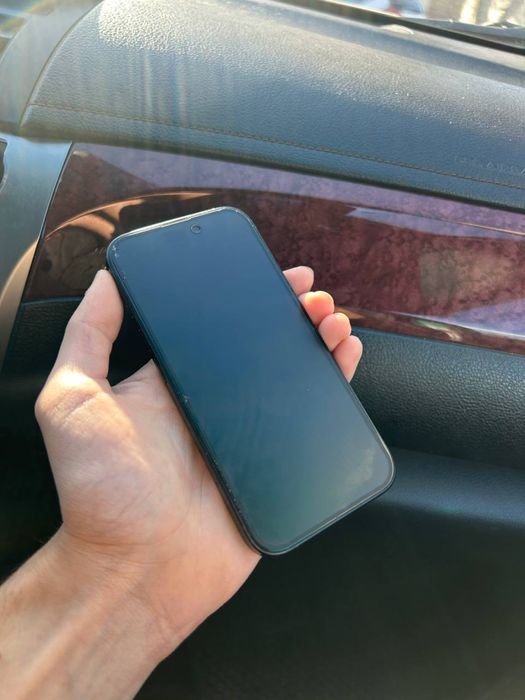 продам iphone 16