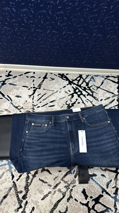Джинсы Calvin Klein straight fit. р.36/30.