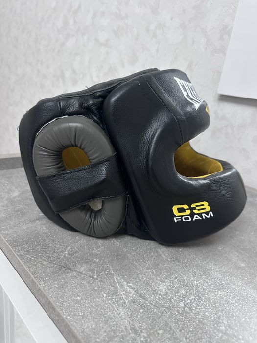 Шлем оригинал для бакса професиональный…………………………………………………………………………..