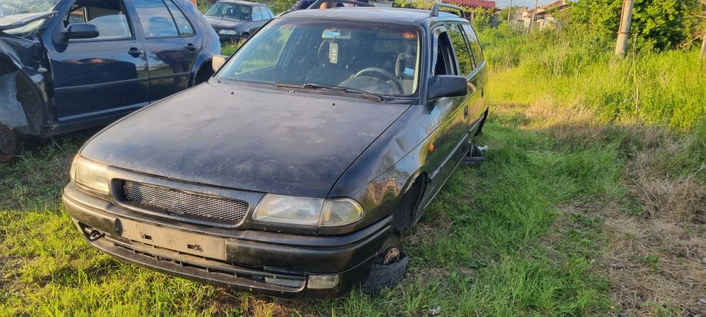 Опел Астра ф  opel astra f 1.6 на части