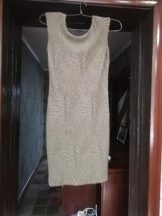 Продам женское платье