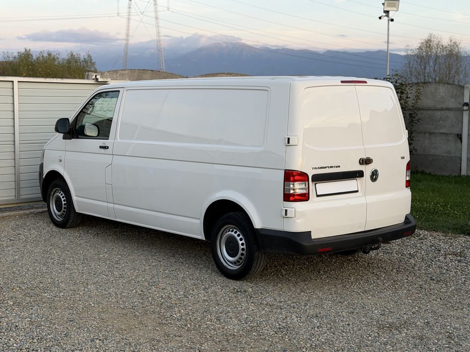 VOLKSWAGEN Transporter 2011 — imagine 3