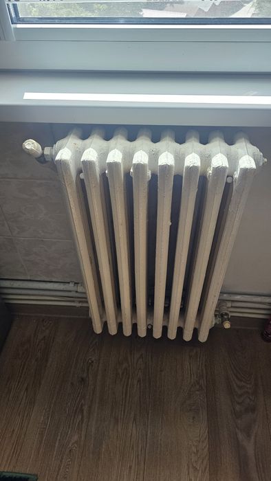 Vand calorifere fonta calorifer cu robinet
