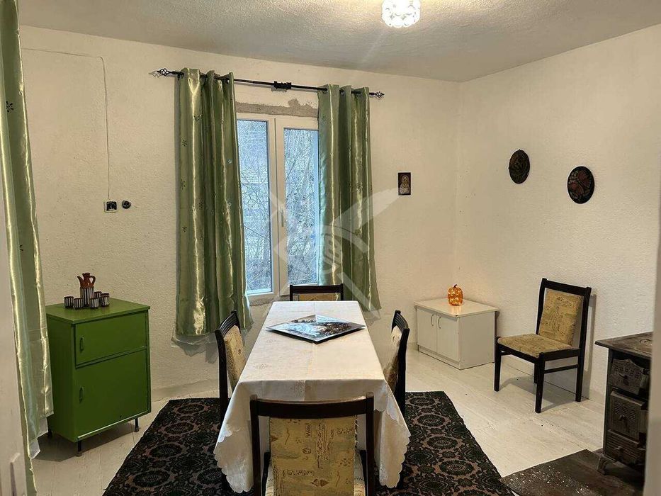 Къща в с.Свежен! 96786