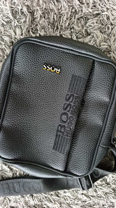 Hugo boss ,нова мъжка чанта за през рамо