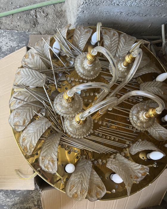 Люстра для дома в хорошем состоянии