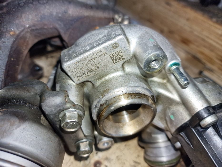 Turbina turbo 1.4 cax caxa  vw golf 6 jetta passat b7