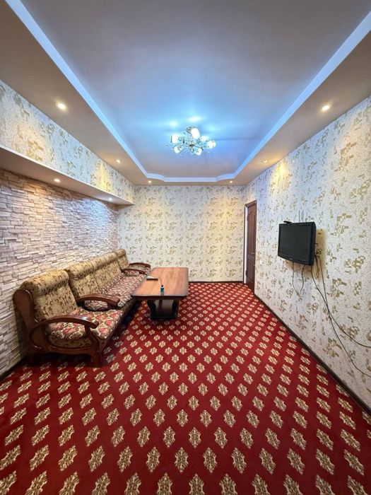 Прадаётса 1в2ком/1/4 кирпич Чиланзар8 ЗАГС Меб Тех Ремонт Сред