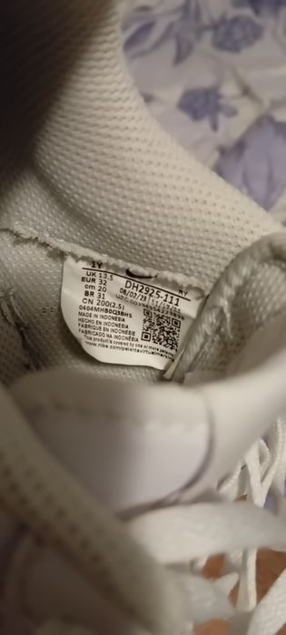 Adidasi Nike marime 32