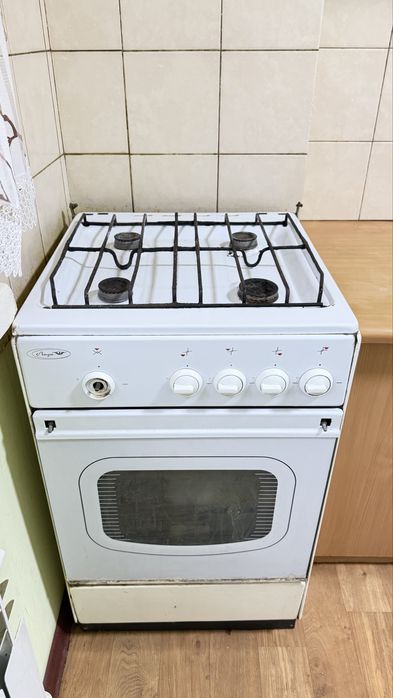 Ванная, раковина, телевизор, ковер