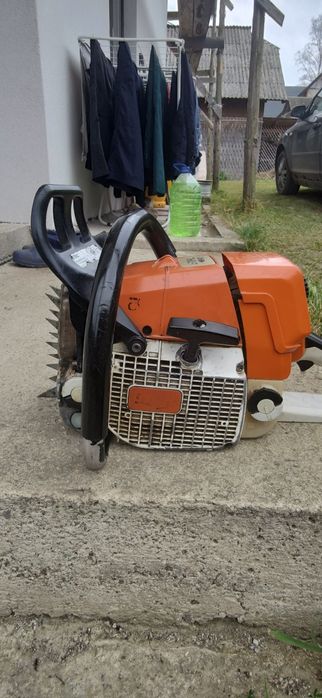 Se vând Stihl 440ms și STIHL 390 ms