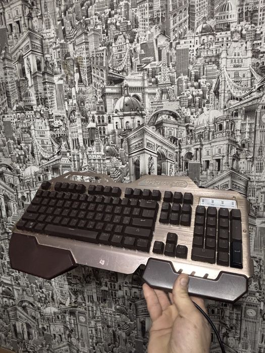 Игровые наушники