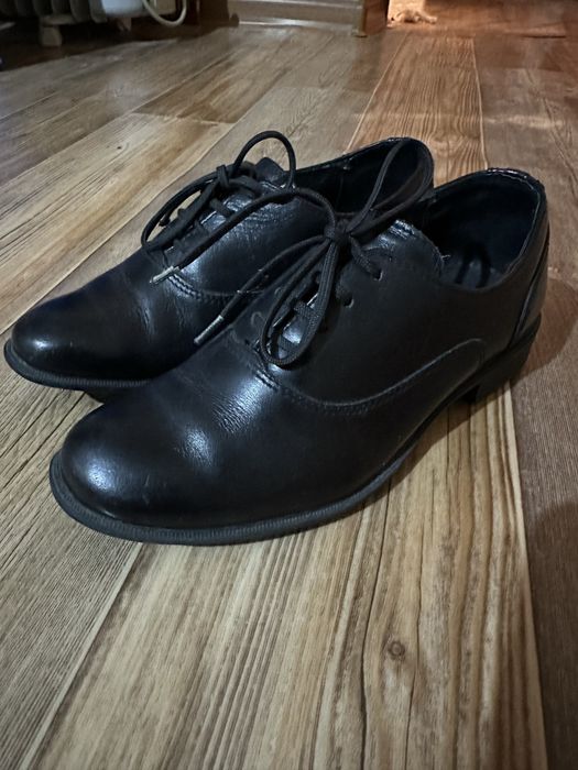 Туфли на мальчика 32размер