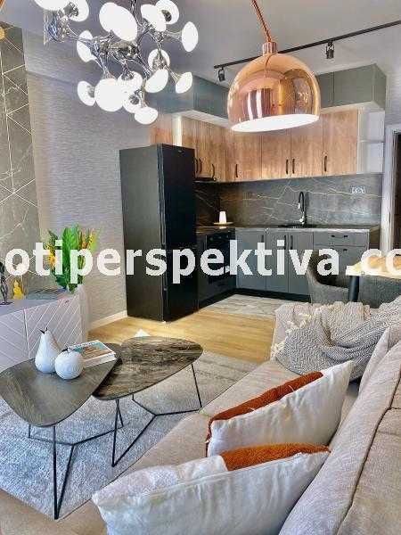 Продава се Тристаен апартамент в Пловдив, Кършияка - 65 кв.м за 2539 €/кв.м - Снимка #3