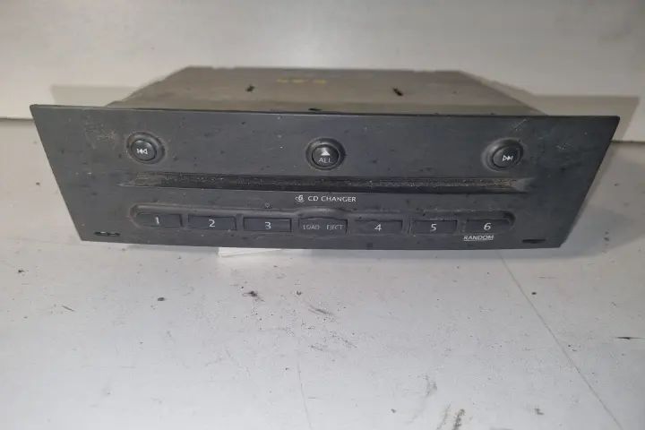 Magazie CD Renault Scenic 2005 1.5 dCi MT (106 hp)