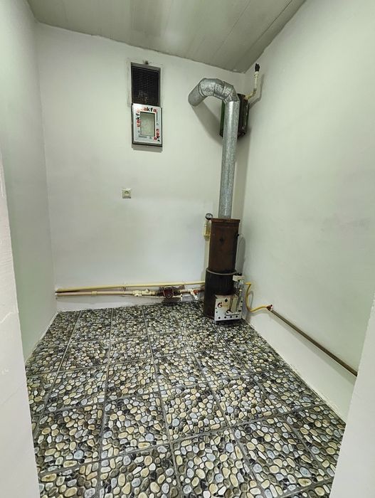 Qibray Markazi 3 sotix uy 6 xona / Центр Кибрая дом 3 сот 6 комнаты