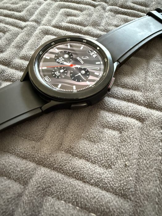 Samsung SM-R890 смарт часы