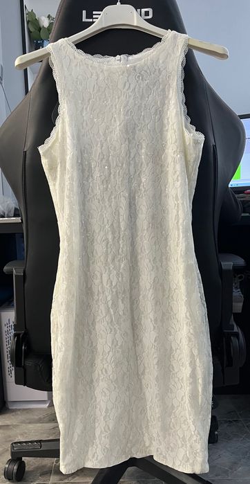 Бяла рокля с паети Junona