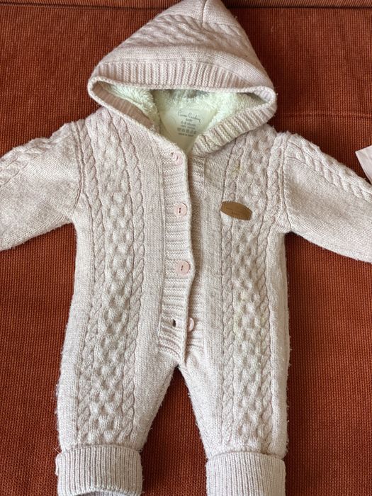 Куртка  на 6-9 мес