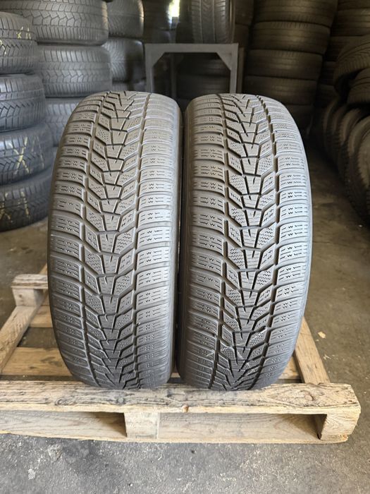 2 anvelope iarna 215/60/17 Hankook!