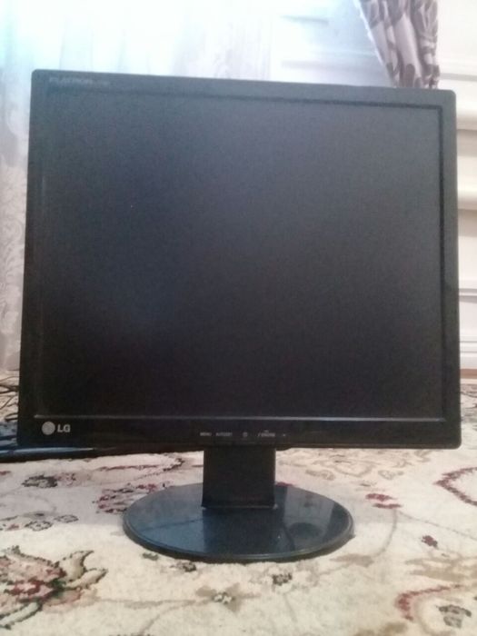 Кампютр сотилади