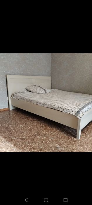 Продам спальный гарнитур