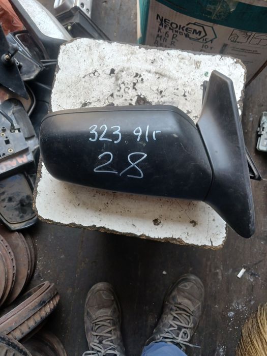 Зеркало Мазда 323 на 1991г правое