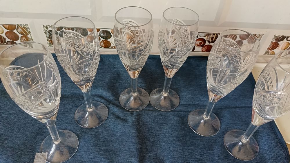 Продам хрустальные бокалы