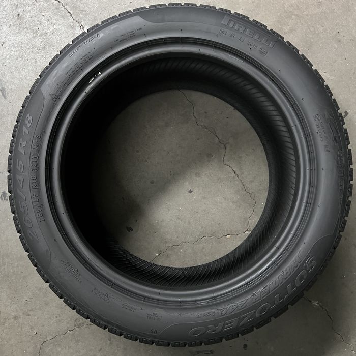 2 Anvelope iarna 265 45 18 Pirelli
