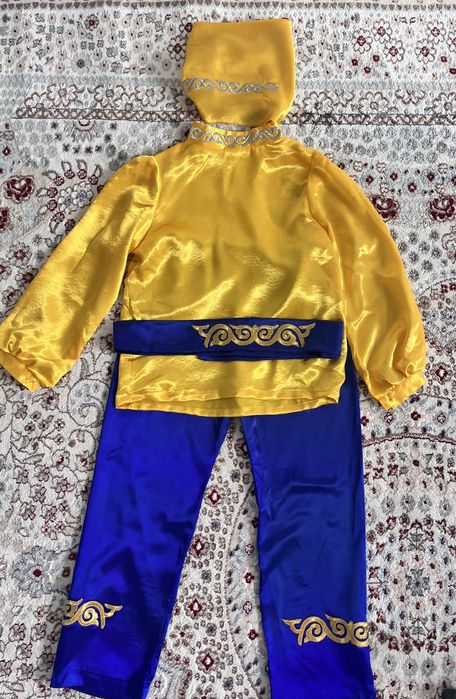 Напрокат костюмы