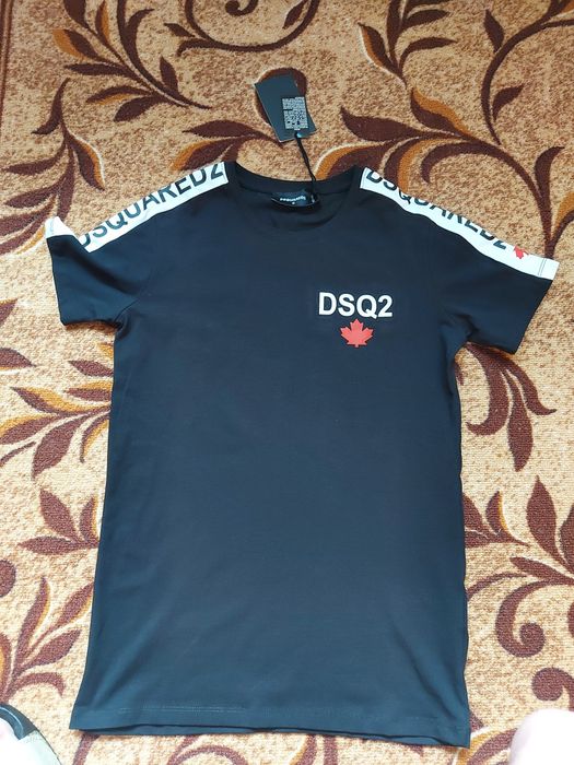 Tricou  palm și alte haine