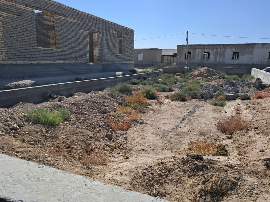 Qiziltepada Hovli sotiladi 4 sotix