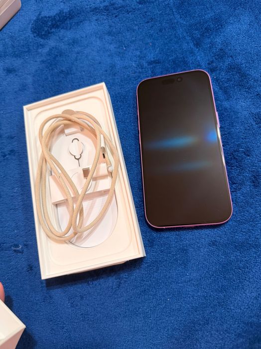 Vând IPhone 16 128GB