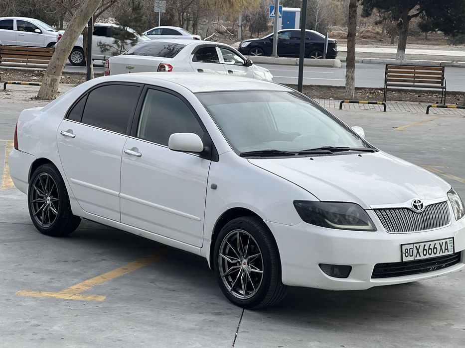 Тойота каролла 1.8 с метаном